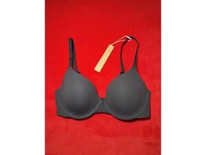 Skims Fits Everybody T Shirt Bra Color Onyx Size 30C